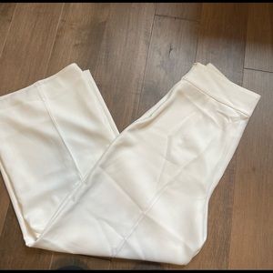 White Zara wide leg culottes! Size M